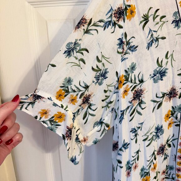 Lucky Brand Floral Maya Top - Picture 3 of 11